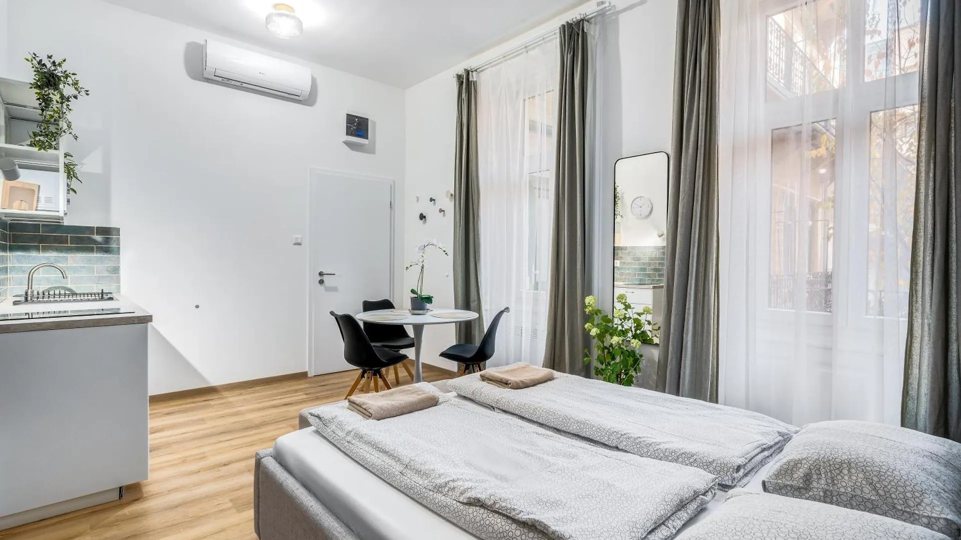 Bazilika-D45 Premium Suites Budapest 0*,