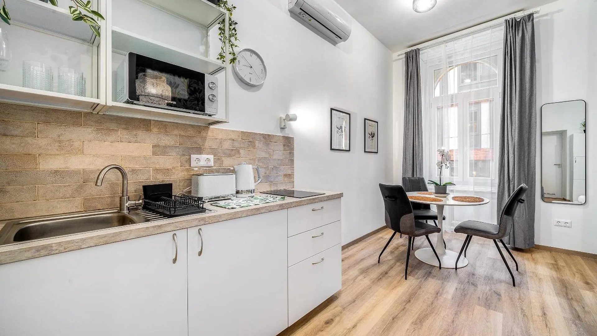 Bazilika-D45 Premium Suites Budapest Apartment